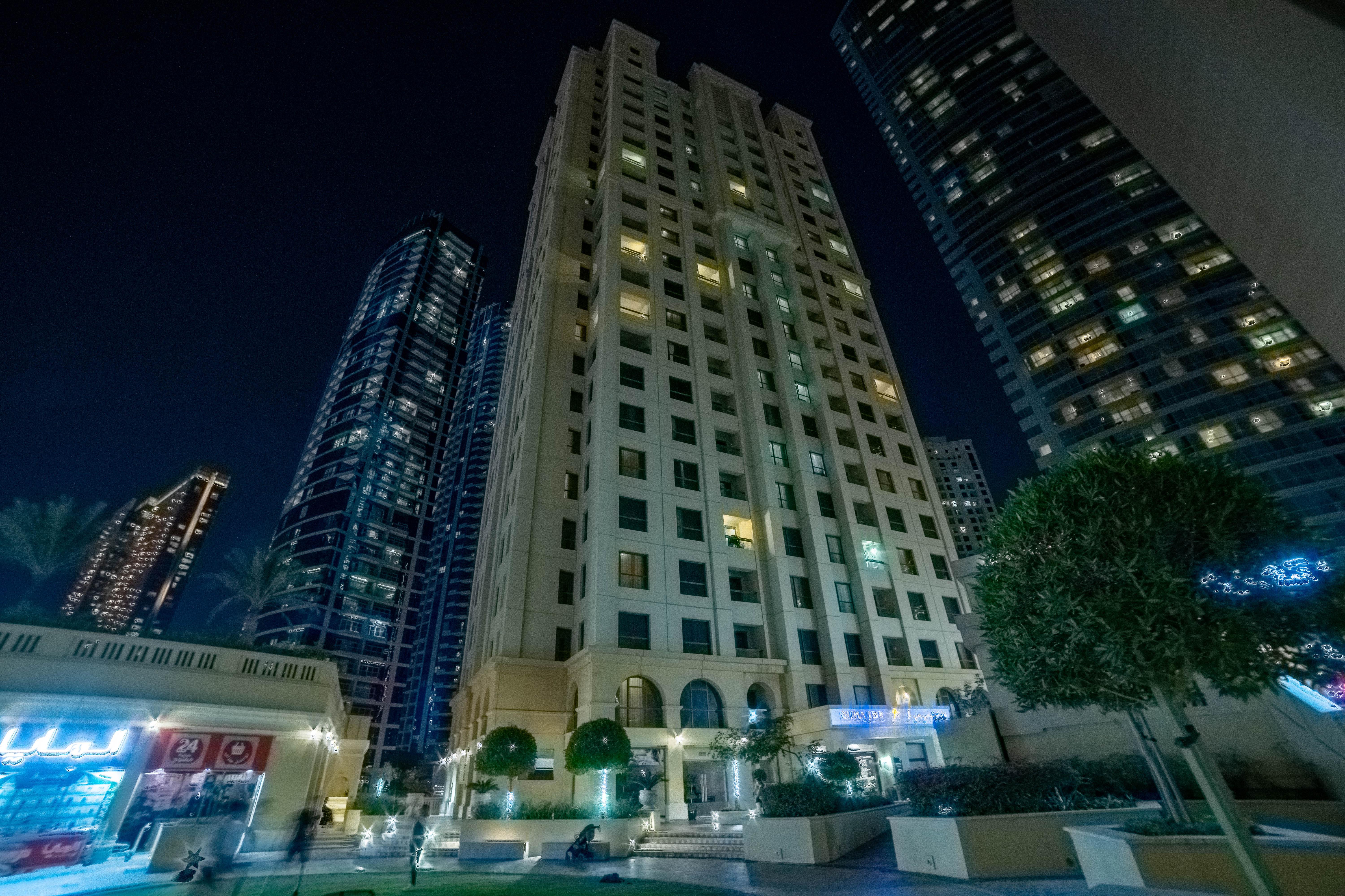 Suha Jbr Hotel Apartments Dubai Exterior photo