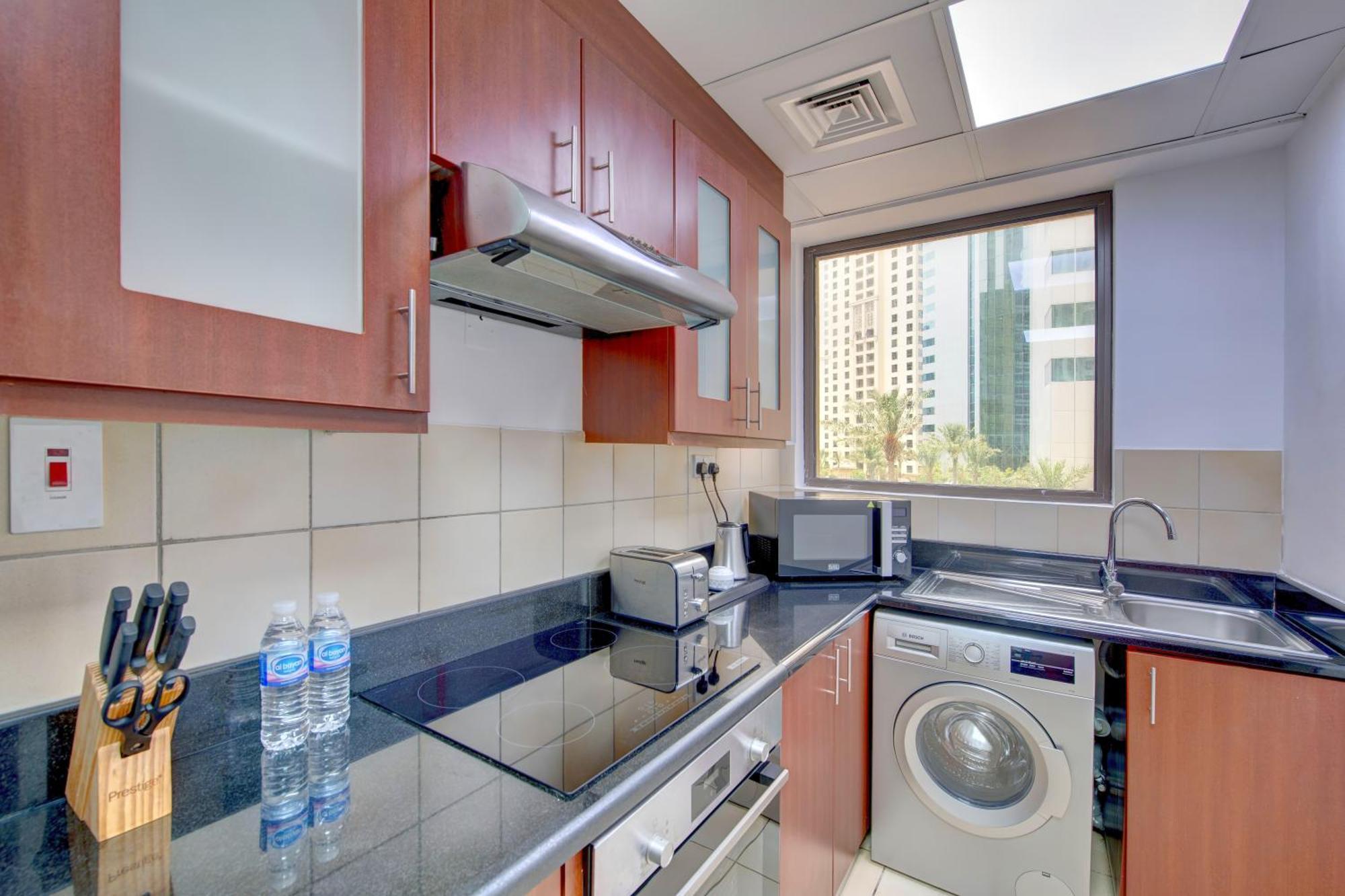 Suha Jbr Hotel Apartments Dubai Room photo